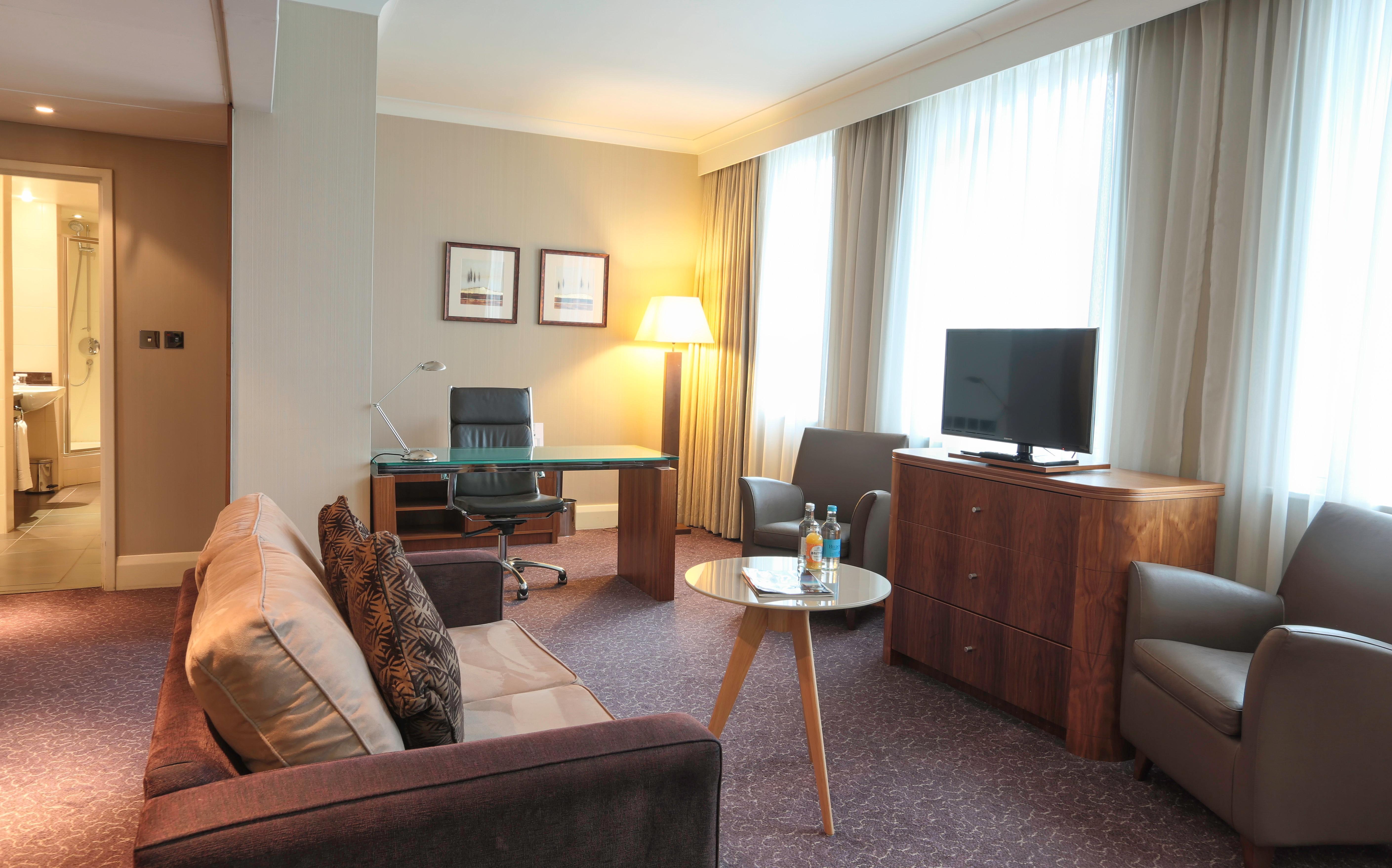Crowne Plaza London Ealing By Ihg Hotel Ngoại thất bức ảnh