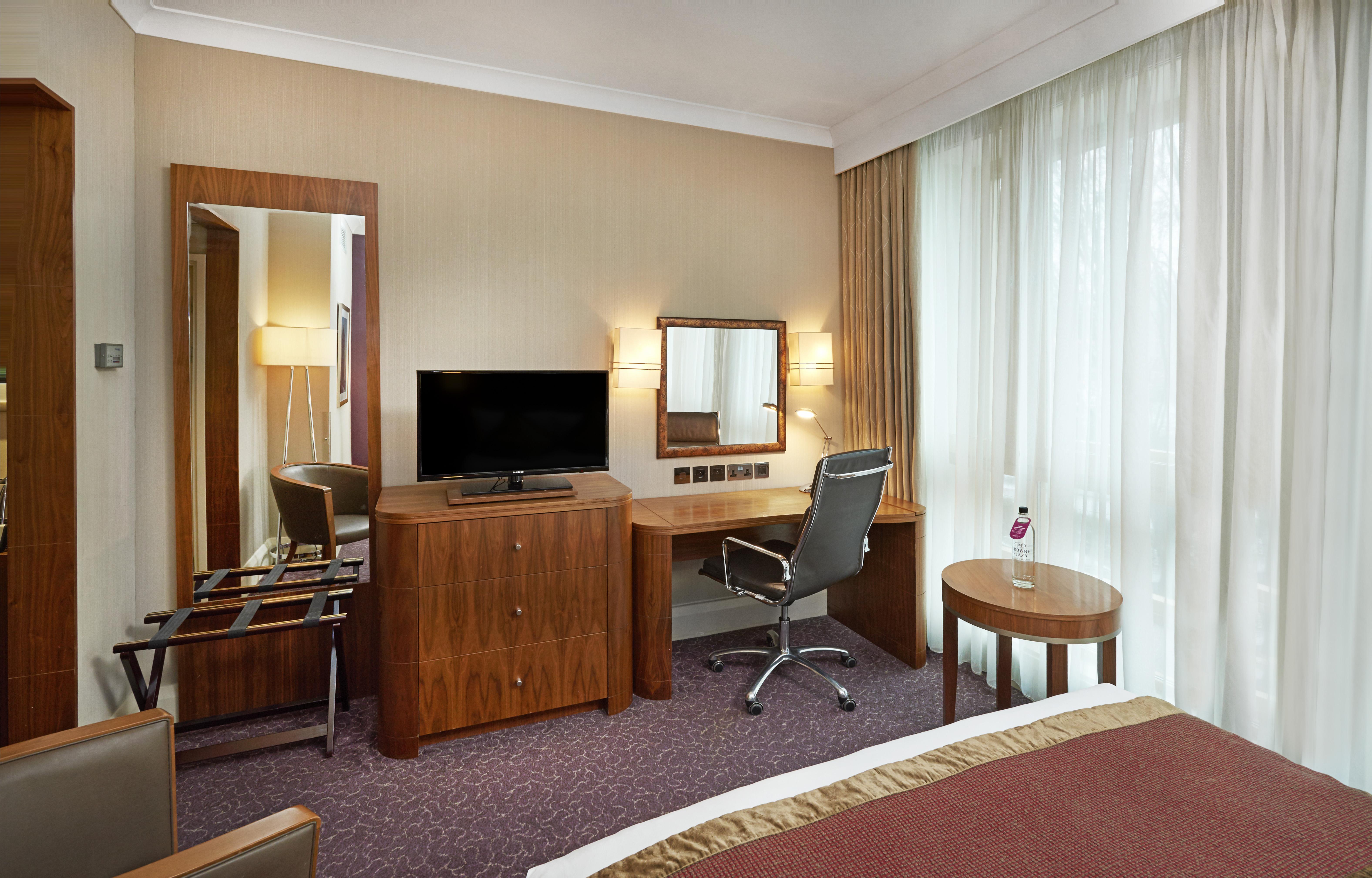 Crowne Plaza London Ealing By Ihg Hotel Ngoại thất bức ảnh