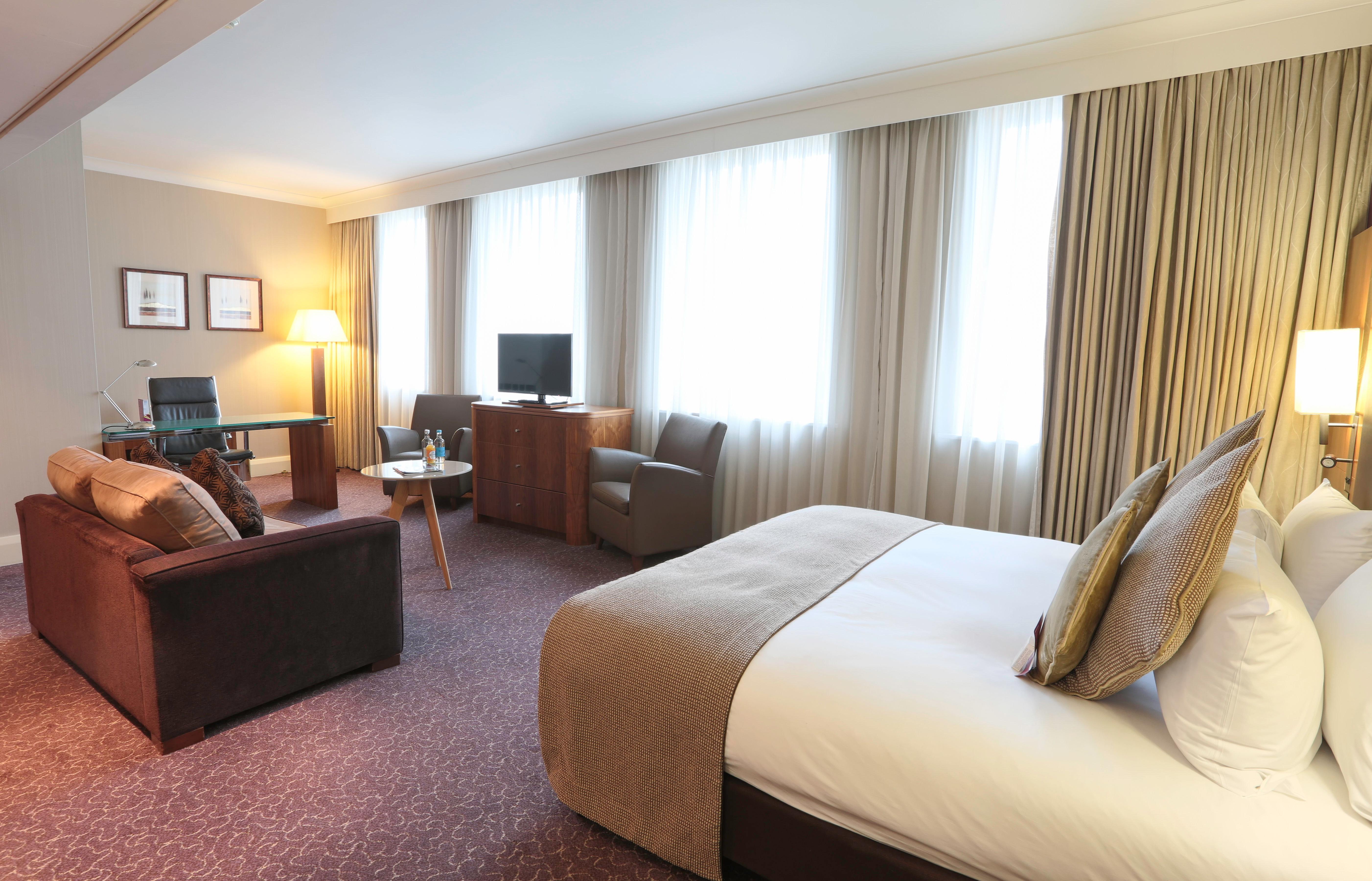 Crowne Plaza London Ealing By Ihg Hotel Ngoại thất bức ảnh
