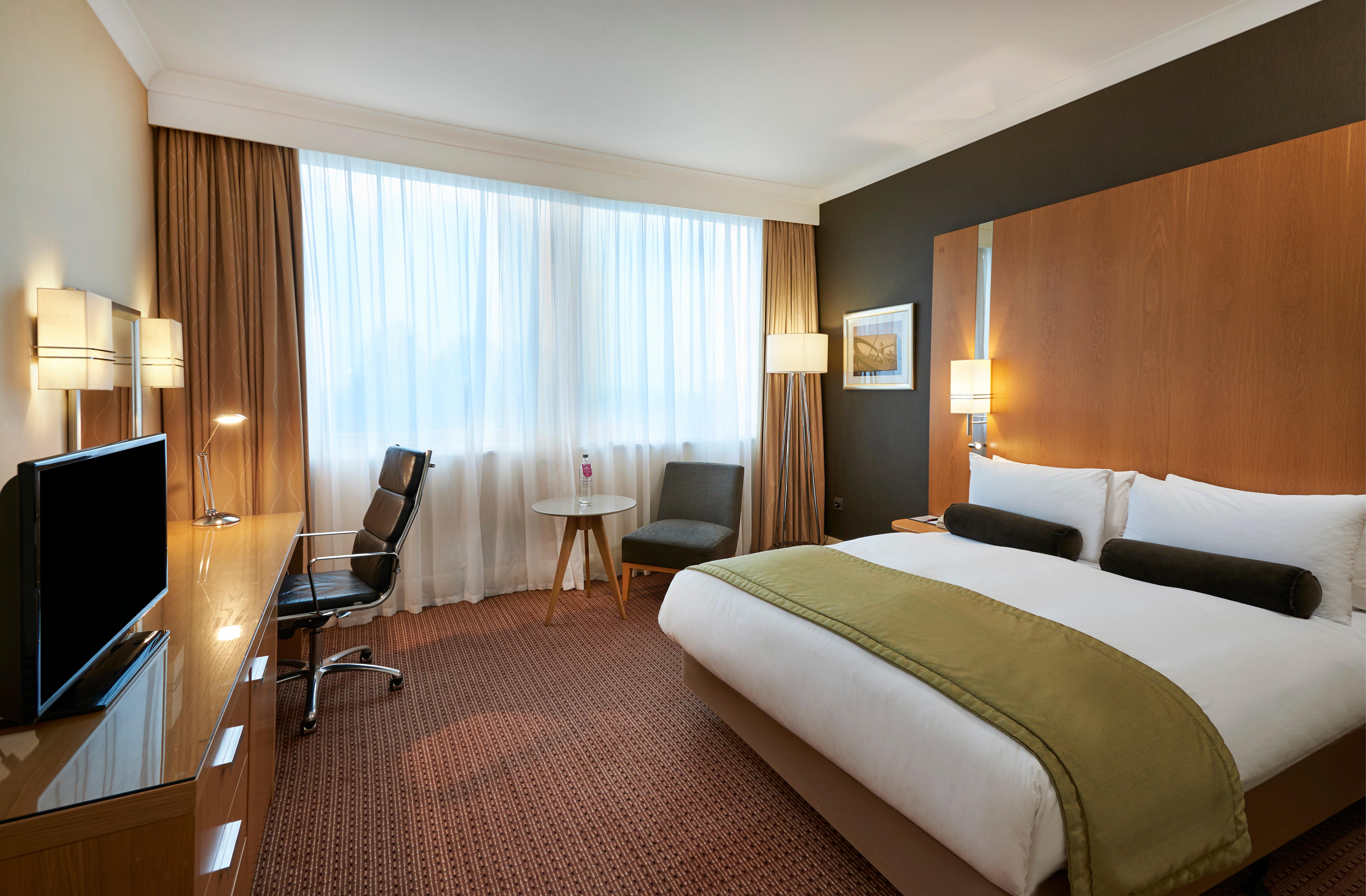 Crowne Plaza London Ealing By Ihg Hotel Ngoại thất bức ảnh