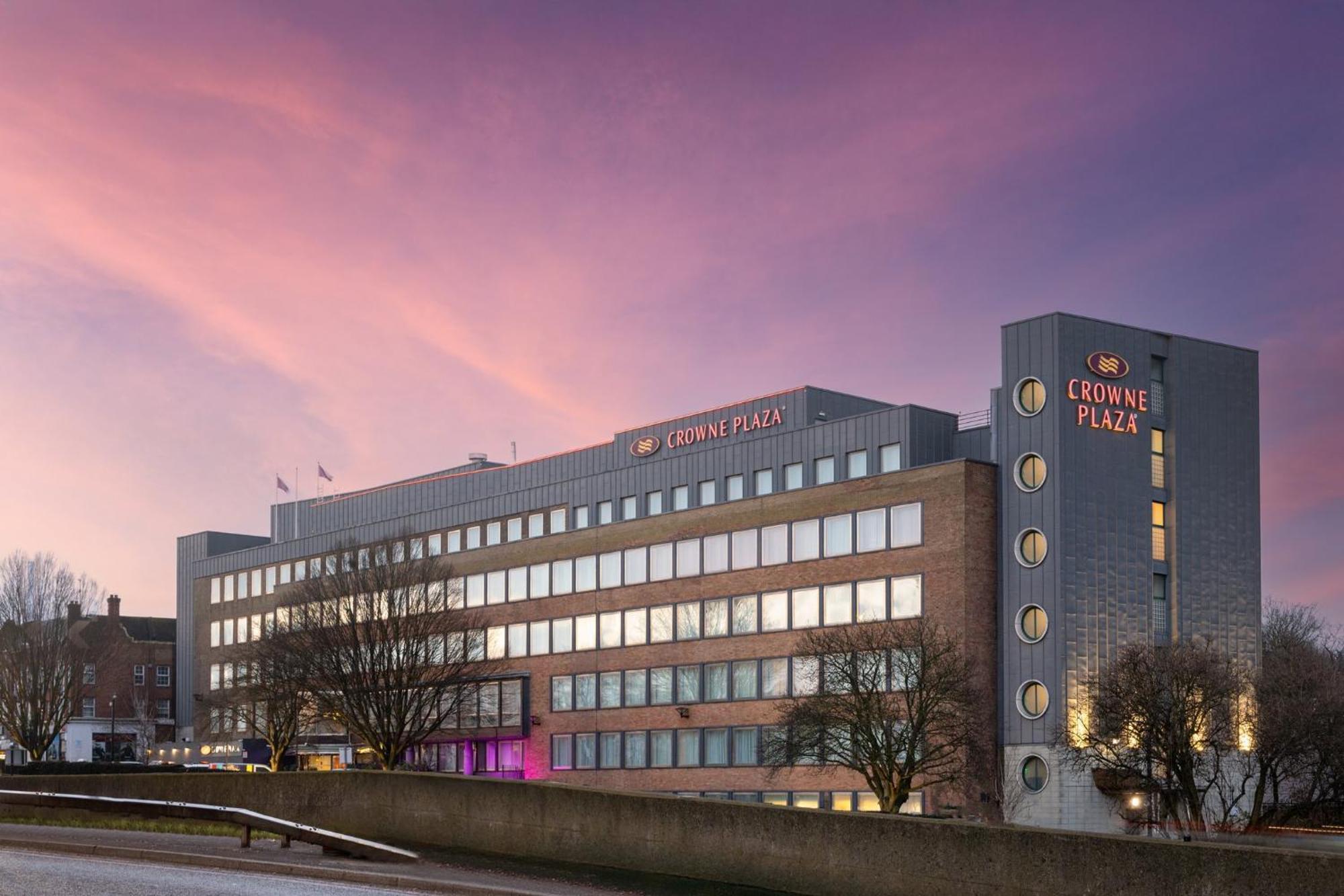 Crowne Plaza London Ealing By Ihg Hotel Ngoại thất bức ảnh